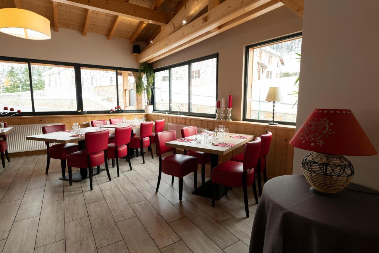 Hotel Restaurant Le Centre Lelex Ngoại thất bức ảnh